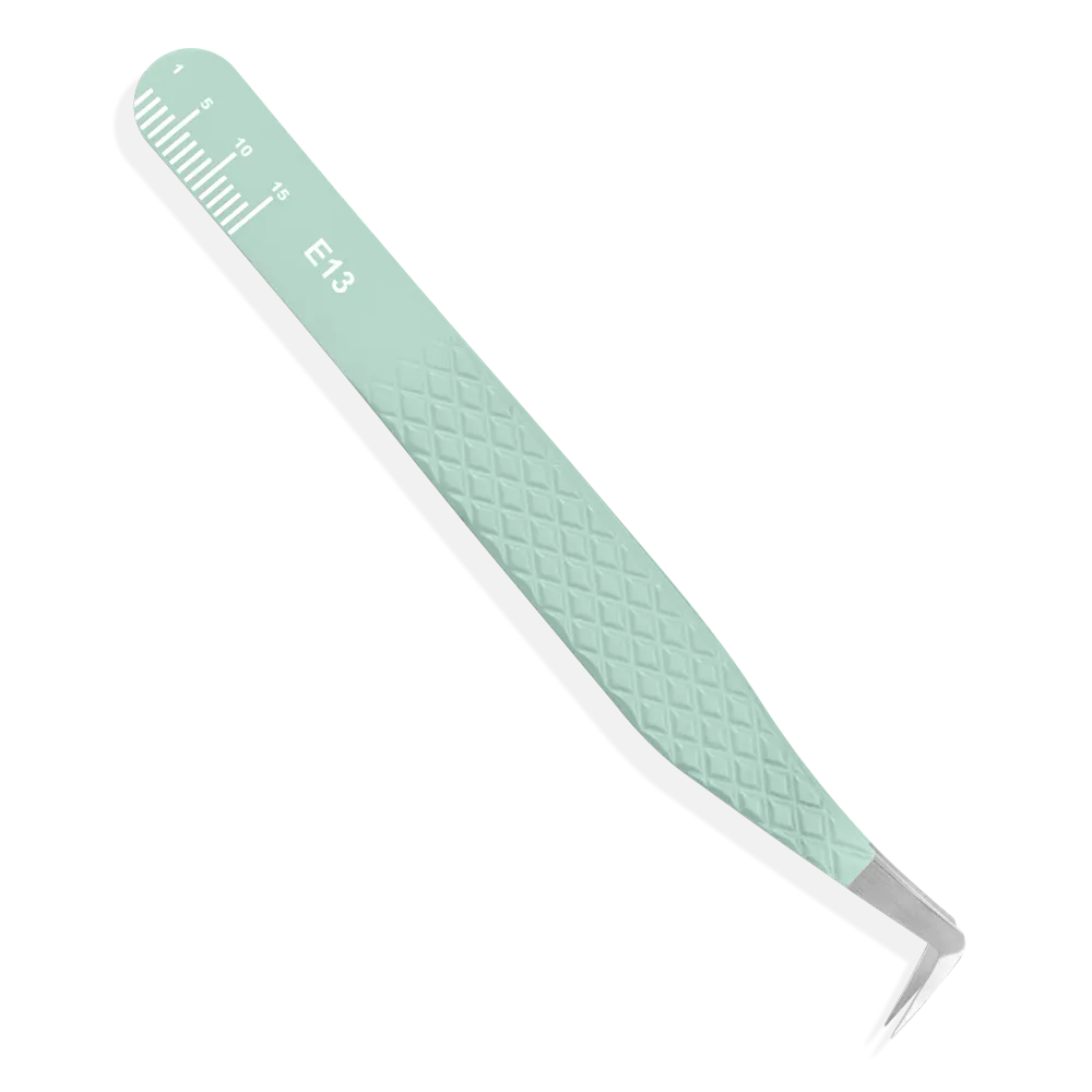 E13 - Sprei Volume Boot Tweezer