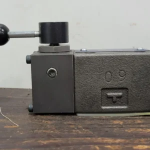 Manually Operated Directional Valve DMG-01-2D60B-1090